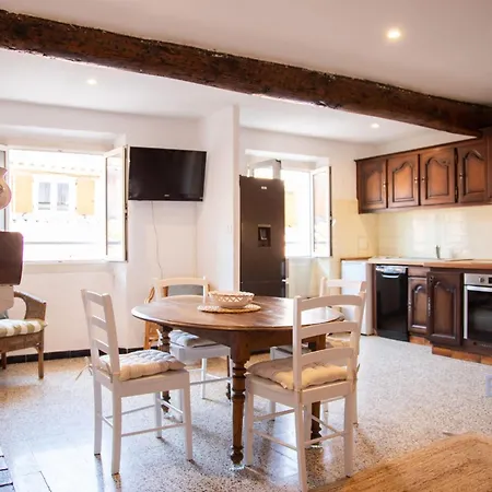 شقة Beautiful Authentic In The Heart Of Old أنتيب